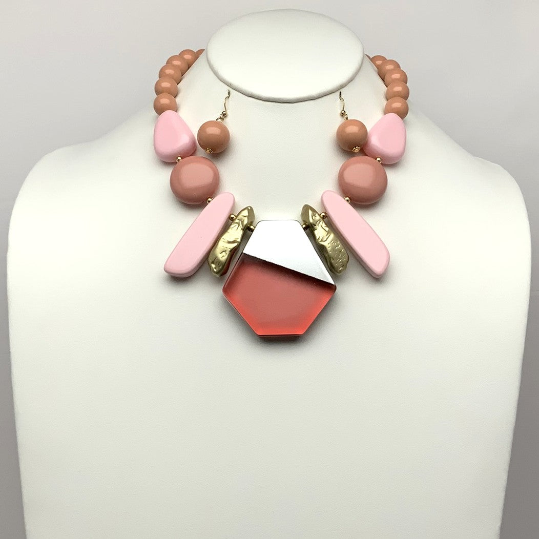 Faceted Beads Necklace