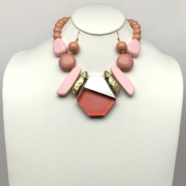 Faceted Beads Necklace