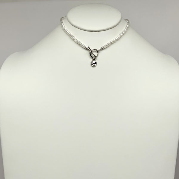 Tear Drop Pendant w/Front Clasp Necklace