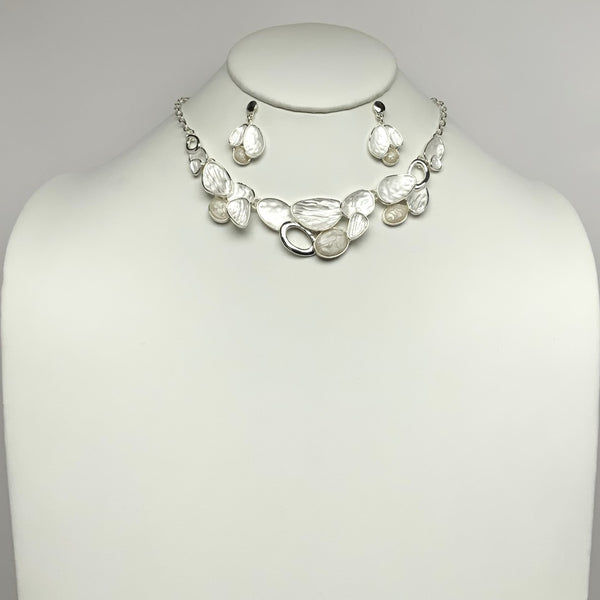 Textured Oval Cluster Bib Style Necklace Set