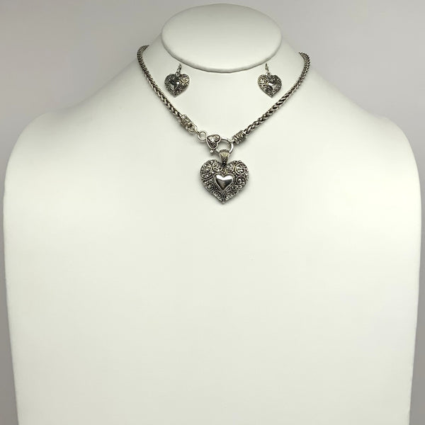 Heart Front Clasp Necklace