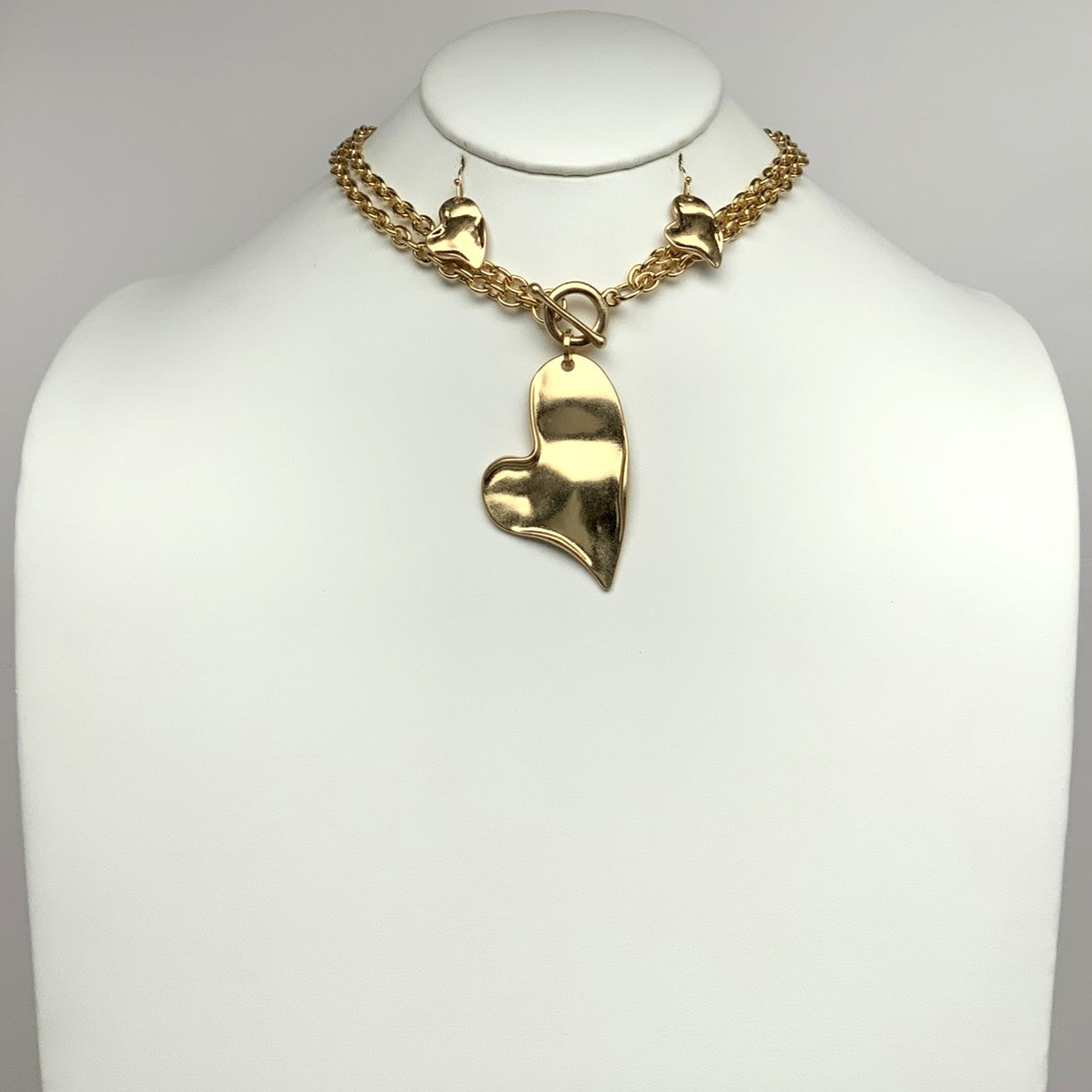 Heart Front Clasp Necklace