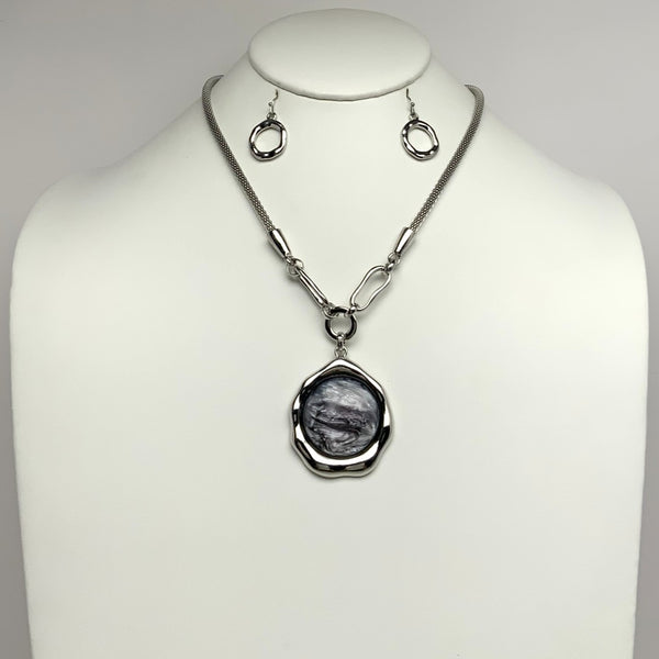 Abalone Circle Pendant Necklace