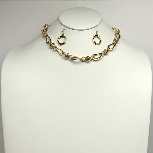 Gold Twist Chain Design Necklace