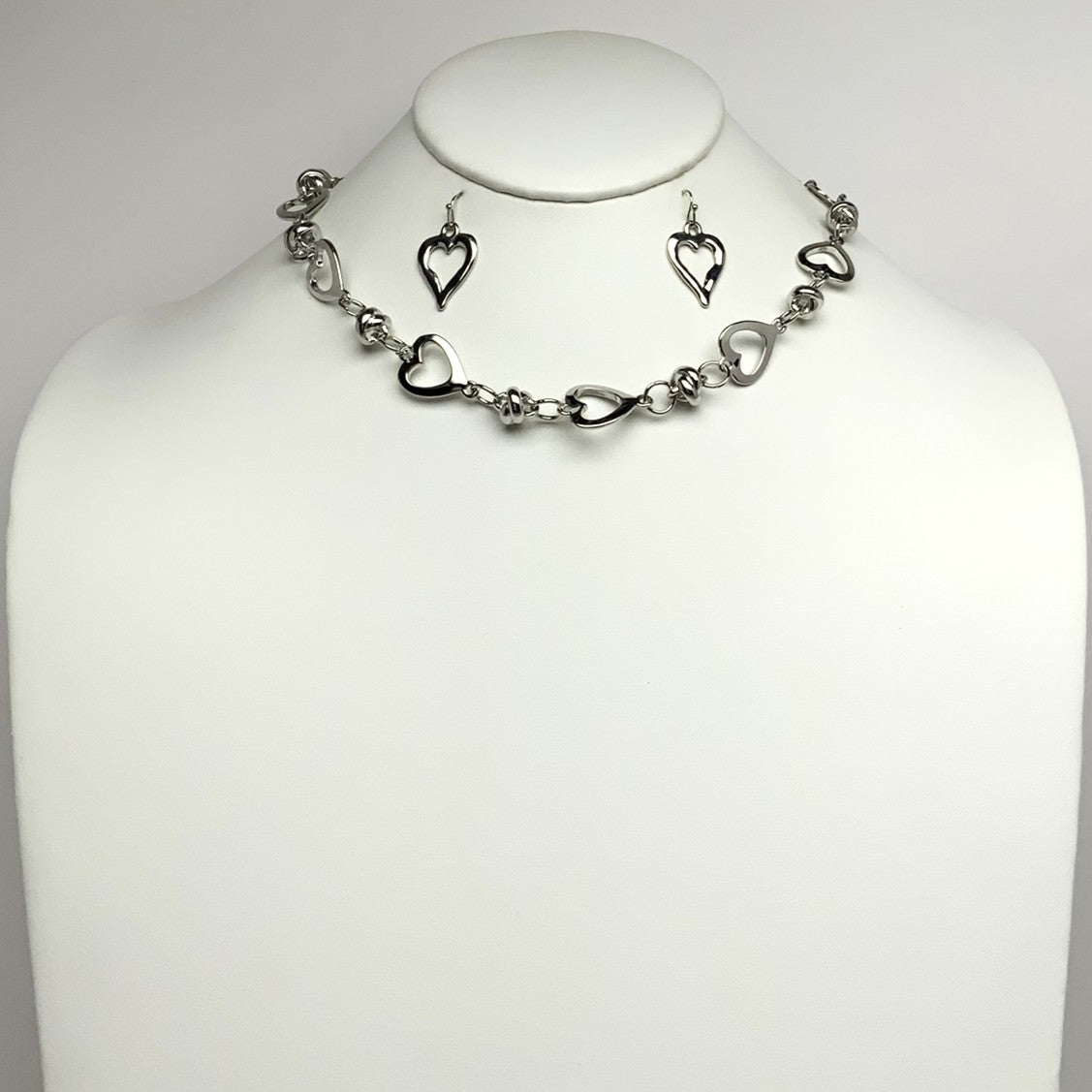 Heart Pattern Chain Necklace