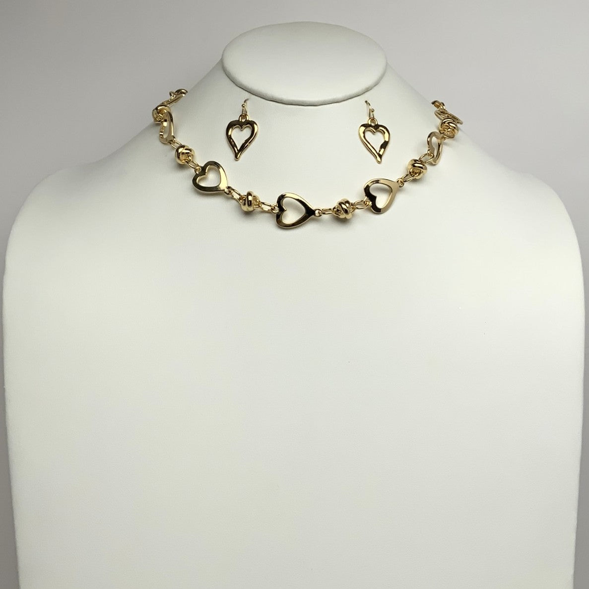 Heart Pattern Chain Necklace