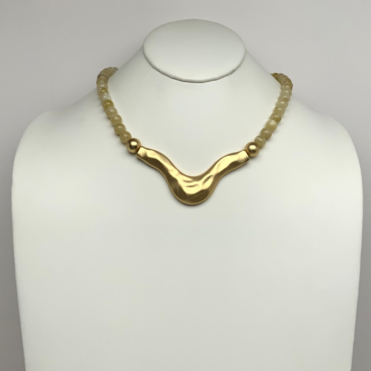 V-Shaped Pendant w/Beads Necklace