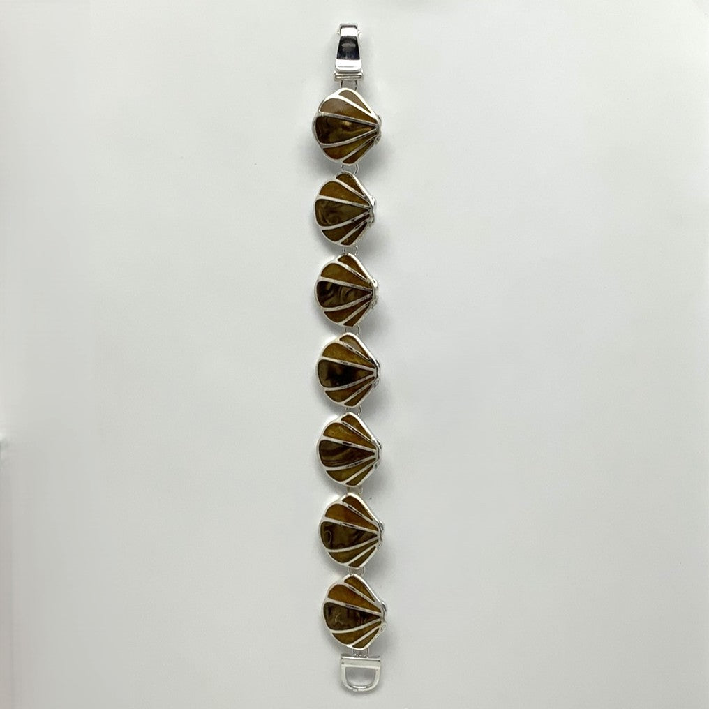 Shell Magnetic Bracelet