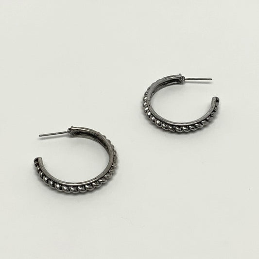 Ribbed Hoop Earrings