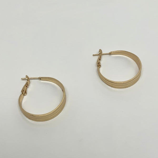 Ribbed Hoop Earrings