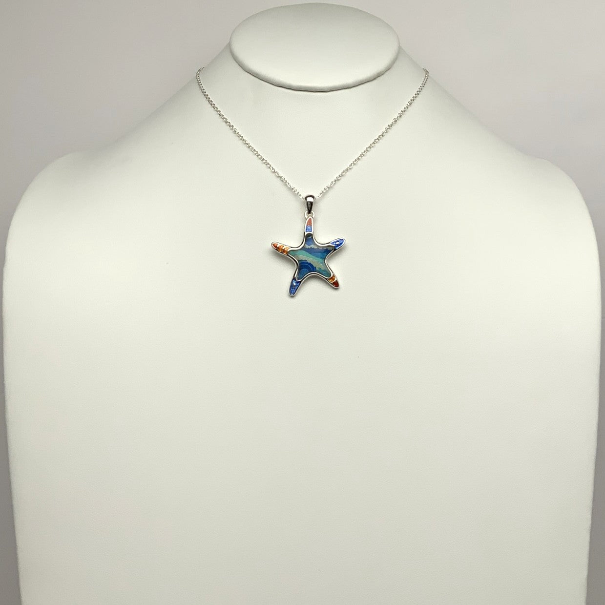 Fun Pattern Starfish Necklace