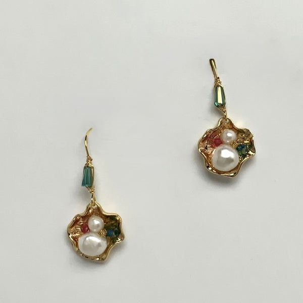 Clam w/Pearl Design Drop Earrings
