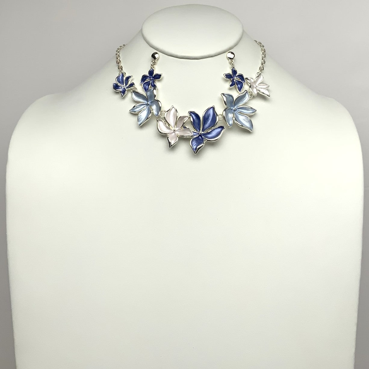 Droopy Flower Statement Necklace Set