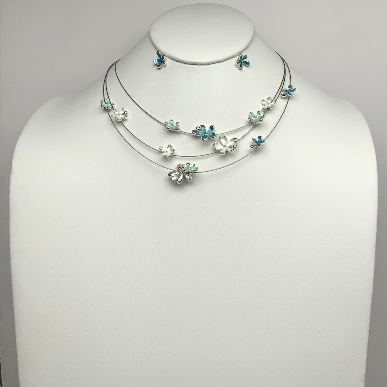 Layered Wire Flowers Necklace Set