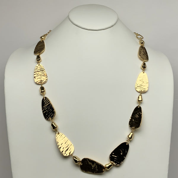Oval Ribbed Textured Long Chain Necklace