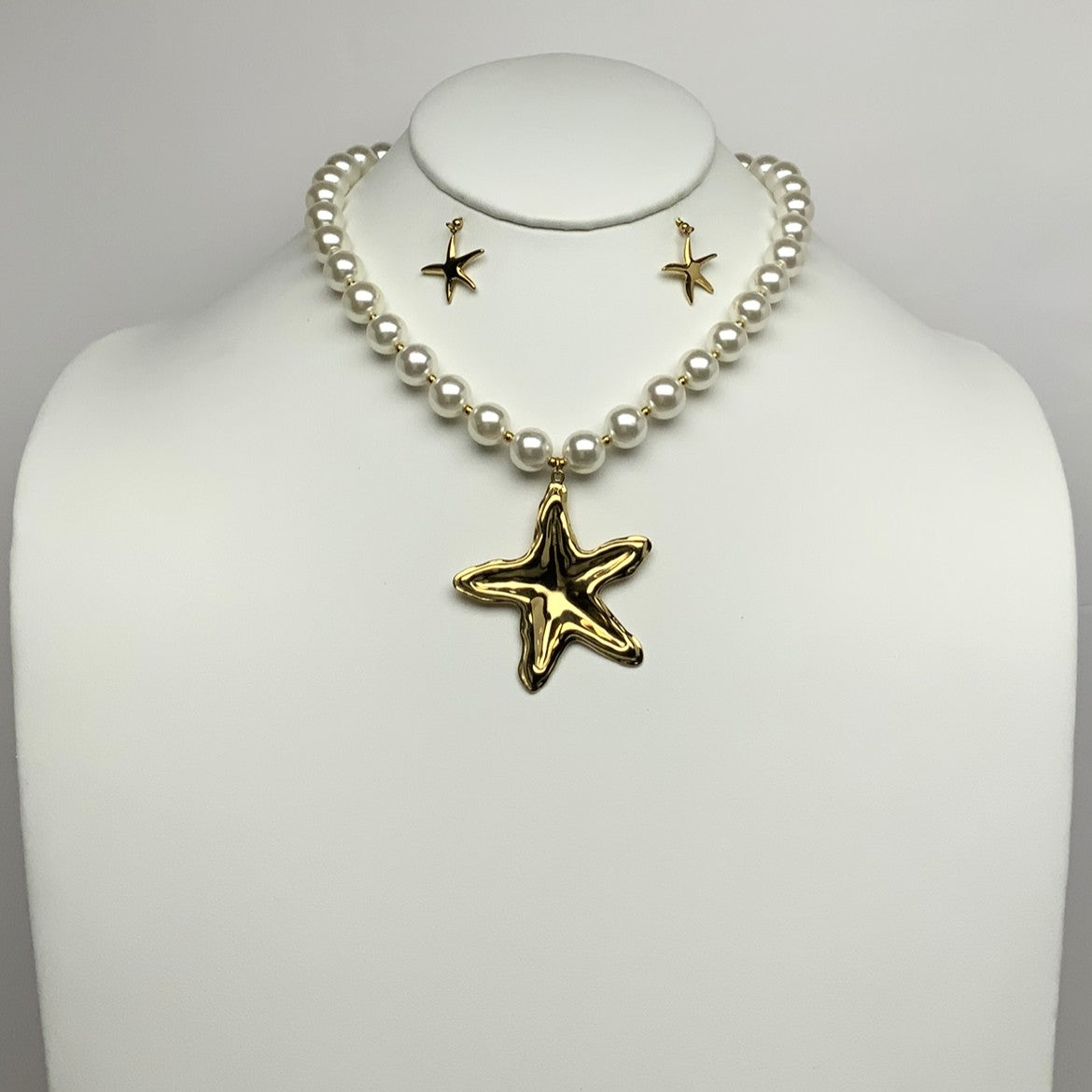 Pearl Necklace Textured Starfish Necklace Set