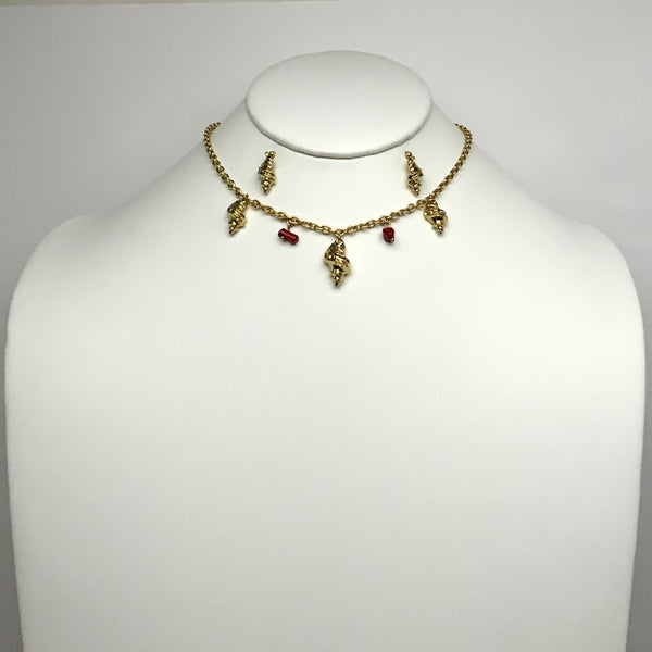 Conch Shell Charm Necklace Set
