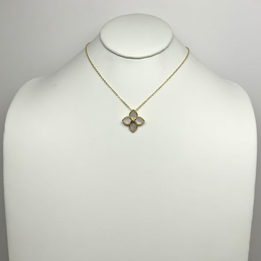 4-Leaf Flower Pendant Necklace