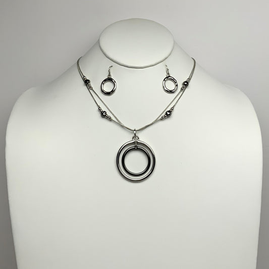 Circle Drop Metallic Snake Chain Layered Necklace Set