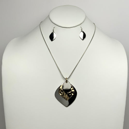 Metal Pieces Snake Chain Necklace Set