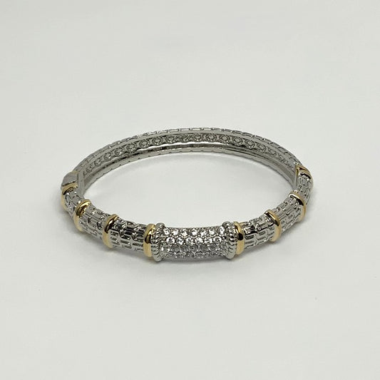 Crystal Front w/ Ridges Bracelet