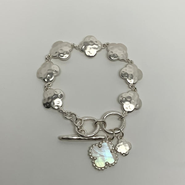 Matte Clover Toggle Clasp Bracelet