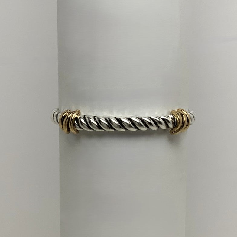 Twisted Design Bracelet