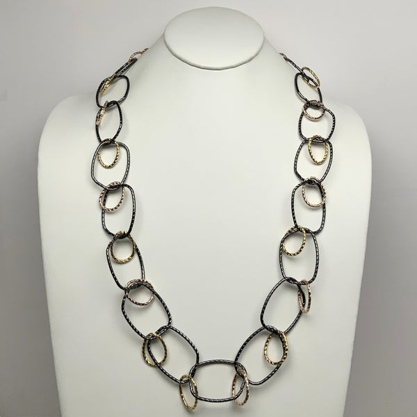 Metallic Textured Interlocked Chain Necklace