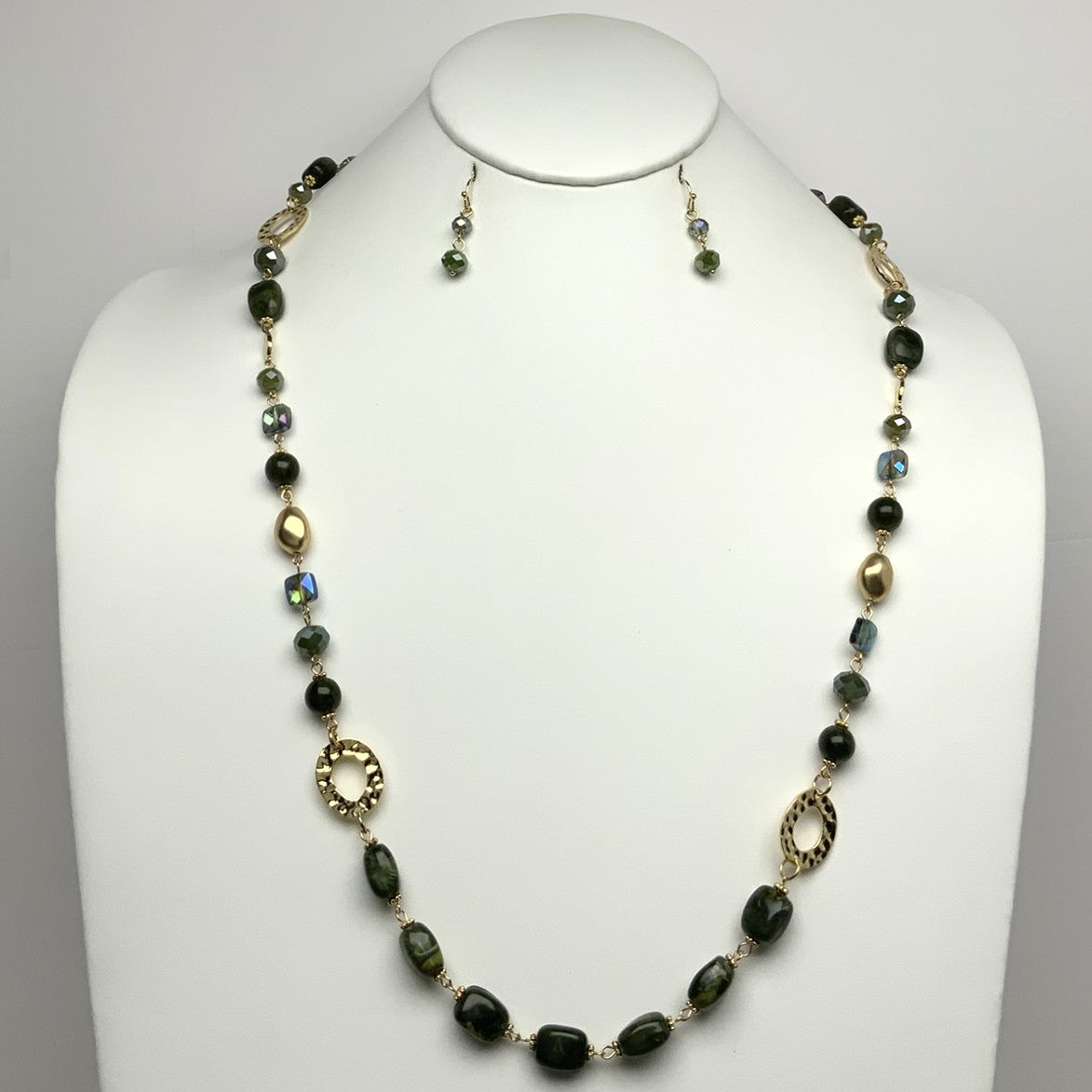 Long Lucite Bead Flat Metal Circle Necklace Set