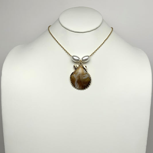 Seashell Pearl Drop Necklace