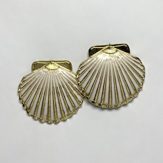Clam Shell Earrings