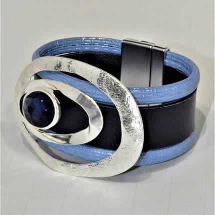 Magnetic Leather bracelet with abstract oval design