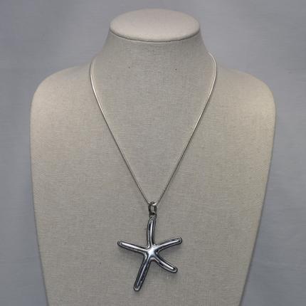 Metal Starfish Necklace