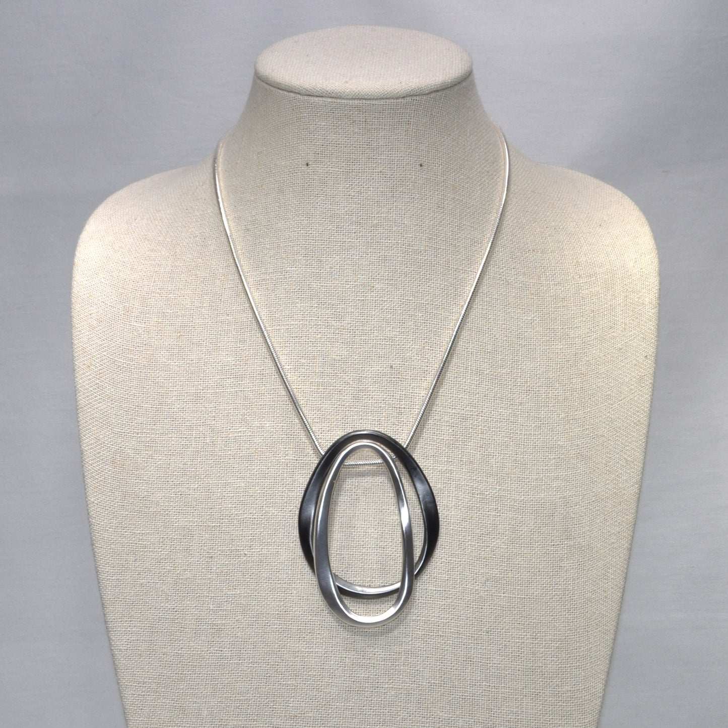 Long Snake Chain WIth Abstract Double Circle Pendant Necklace