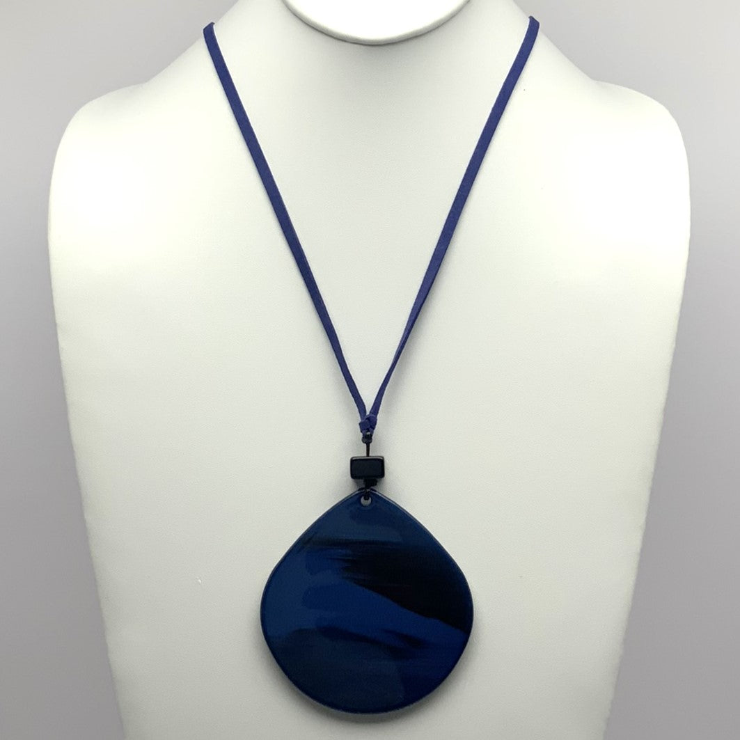 Wide Teardrop Necklace