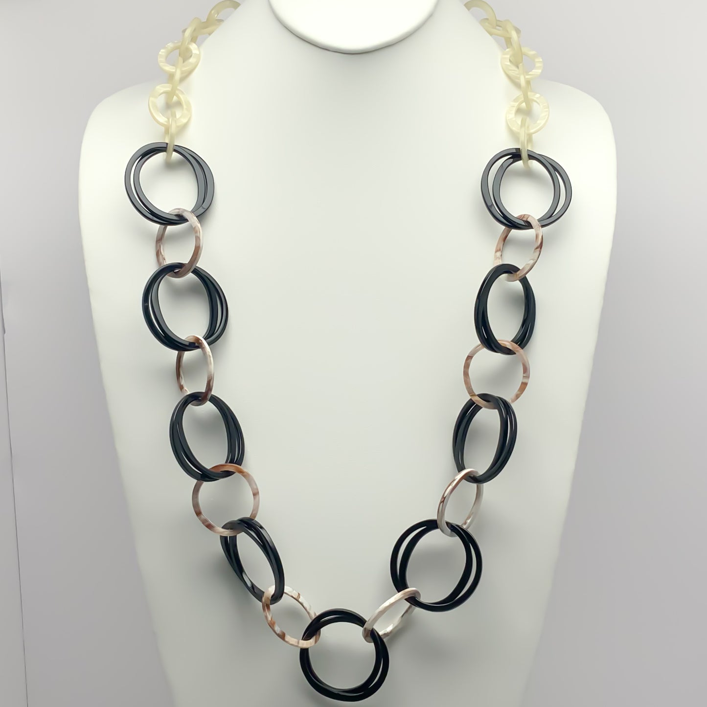 Circle Lucite Link Necklace