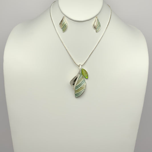 Leaf Necklace Set