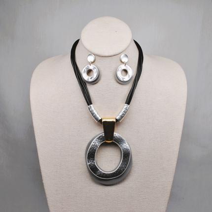 Lucite Drop Necklace Set