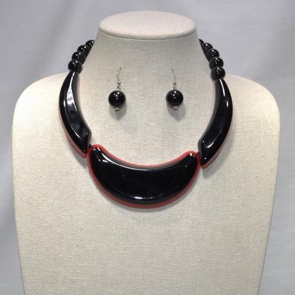 Lucite Necklace Set