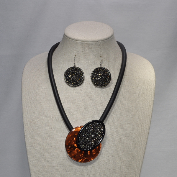 Rubber Cord with Bling Magnetic Pendant Necklace Set