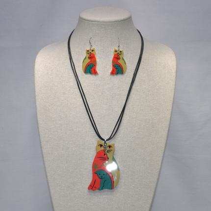 Lucite Cat Necklace Set