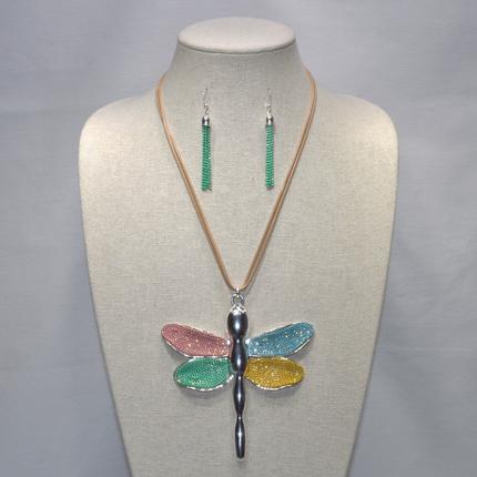 Metal Dragonfly with small Beads Necklace set