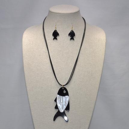 Lucite Fish Necklace Set