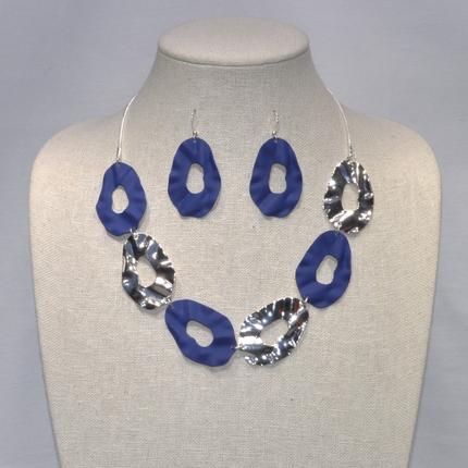 Brushed Color Metal Necklace Set