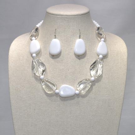 Lucite Link Necklace Set