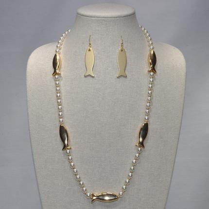 Pearl and Fish Necklace Set