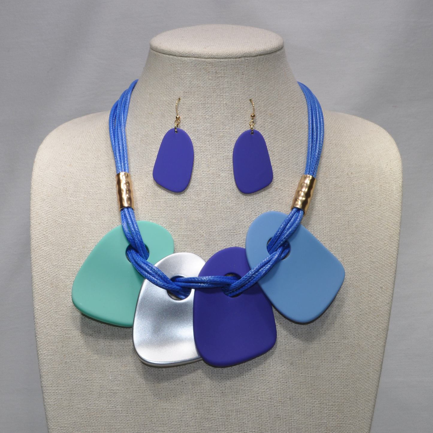 Rubber and Metal Bib Style Necklace Set