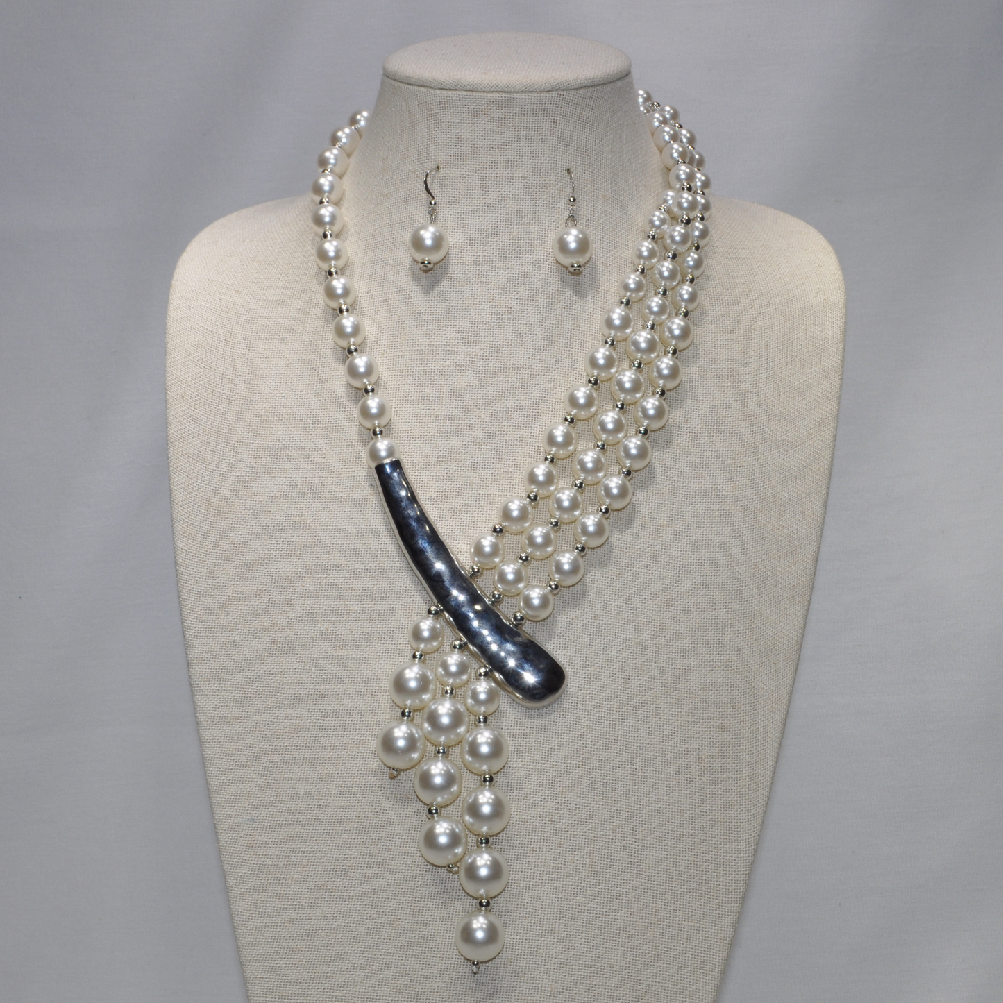 Pearls and Hammered bar Necklace Set