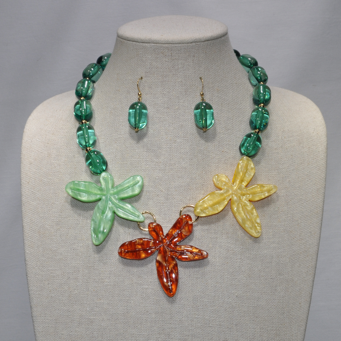 Lucite acrylic Leaf Necklace set