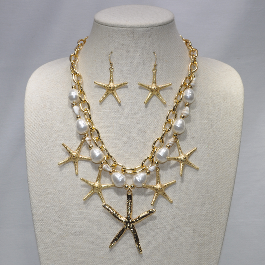 Short Two Layer Chain and Pearl and Conch Necklace Set with Five Starfishes